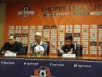 pelatih-persija-jakarta-edson-tavares-bersama-fitra-ridwan.jpg