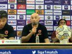 pelatih-psm-makassar-bernardo-tavares-saat-konferensi-pers-usai.jpg