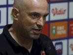 pelatih-psm-makassar-bernardo-tavares.jpg