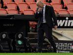 pelatih-real-madrid-zinedine-zidane-ketika-mendampingi-timnya-melawan-valencia.jpg