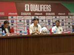 pelatih-timnas-indonesia-shin-tae-yong-bersama-dengan-dimas-drajad.jpg