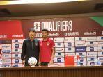 pelatih-timnas-indonesia-shin-tae-yong-bersama-kapten-timnas-indonesia-asnawi-mangkualam.jpg