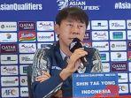 pelatih-timnas-indonesia-shin-tae-yong-saat-hadir-dalam-sesi-pre-match-conference-21.jpg