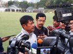 pelatih-timnas-u-23-indonesia-indra-sjafri-2.jpg