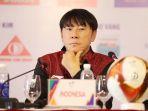 pelatih-timnas-u-23-indonesia-shin-tae-yong-pada-sesi-konferensi-pers.jpg