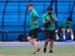 pelatih-timnas-u-23-indonesia-shin-tae-yong-terlihat-tak-puas.jpg