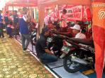 pelatihan-bengkel-motor-honda-untuk-siswa-smk_20161028_102717.jpg