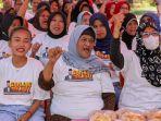 Genjot Peningkatan Ekonomi, Sukarelawan Latih Lansia di Subang Produksi Keripik Pisang