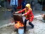 pelatihan-pemadaman-api_20151028_073042.jpg
