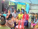 pelayat-memadati-rumah-duka-ni-ketut-dania_20160617_111247.jpg