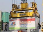 pelepasan-3000-ton-beras-bulog-ke-kalimantan_20160902_162403.jpg
