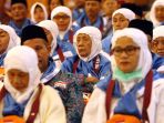 pelepasan-jamaah-calon-haji-kloter-pertama-jakarta_20170728_113315.jpg