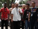 pelimpahan-tahap-dua-kasus-bambang-widjojanto_20150918_141858.jpg