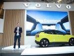 peluncuran-suv-listrik-volvo-e30.jpg