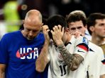 pemain-amarika-serikat-bersedih-usai-dikalahkan-belanda_20221204_002727.jpg