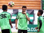 pemain-asal-argentina-robertino-pugliara_20181005_193122.jpg