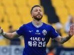 pemain-baru-persebaya-robson-duarte-saat-masih-membela-klub-liga-2-korea-selatan.jpg