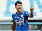 pemain-belakang-persib-bandung-achmad-jufriyanto_20180410_173451.jpg