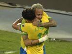 pemain-brasil-lucas-paqueta-kanan-merayakan-dengan-pemain-brasil-neymar.jpg