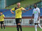 pemain-ceres-negros-stephan-schrock.jpg