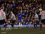 pemain-chelsea-willian-saat-mencetak-gol-ke-gawang-newcastle.jpg