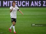 pemain-depan-jerman-thomas-mueller-bereaksi-selama-pertandingan.jpg