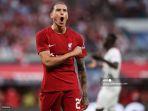 pemain-depan-liverpool-asal-uruguay-darwin-nunez-merayakan-mencetak-gol.jpg