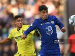 pemain-depan-villarreal-yeremi-pino-kiri-menantang-gelandang-chelsea-kai-havertz-kanan.jpg