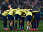 pemain-fc-barcelona-lakukan-pemanasan-jelang-lawan-eibar_20200224_133518.jpg