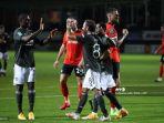 pemain-manchester-united-rayakan-gol-perdana-lewat-pinalti-juan-mata.jpg