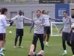 pemain-paris-saint-germain-marco-verratti-terkapar_20170413_222724.jpg