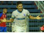 pemain-penang-fa-ezequiel-aguero-dirinya-dikabarkan-akan-bergabung-ke-persib-bandung.jpg