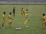 pemain-persebaya-kembali-berlatih-stadion-gelora-10-november-tambaksari.jpg