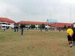pemain-persib-bandung-berlatih_20151106_101031.jpg