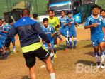 pemain-persib-u-19-saat-berlatih_20171019_001553.jpg