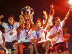 pemain-psm-makassar-rayakan-juara-dengan-konvoi.jpg