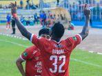 pemain-semen-padang-fc-kenneth-ngwoke-rebut-top-skor-sementara-liga-2.jpg