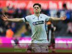 pemain-swansea-city-daniel-owen-james.jpg