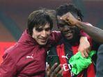 pemain-tengah-ac-milan-sandro-tonali-dan-franck-kessie.jpg
