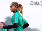 pemain-timnas-putri-indonesia-zahra-muzdalifah_20180819_203827.jpg