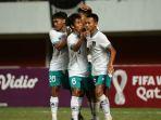 pemain-timnas-u16-indonesia-merayakan-gol.jpg