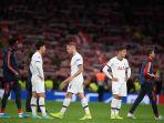 pemain-tottenham-tertunduk-lesu-setelah-kekalahan-2-7-atas-bayern-munchen.jpg