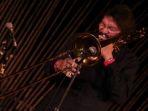 pemain-trombon-kawakan-benny-likumahuwa-tampil-di-jazz-gunung-indahnya-jazz.jpg