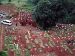 pemakaman-dengan-protap-covid-19-di-tpu-pondok-ranggon_20200529_152003.jpg