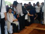 pemakaman-frans-tumbuan1_20150325_141122.jpg