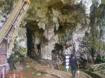 pemakaman-gua-londa-toraja.jpg