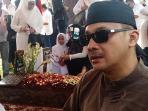 pemakaman-ibunda-adi-bing-slamet_20160729_160627.jpg