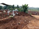 pemakaman-jenazah-covid-19-ternyata-tidak-gratis_20210729_202127.jpg