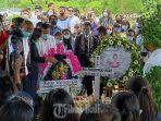 pemakaman-jenazah-mia-tresetyani-wadu-kamis-21-januari-2021.jpg