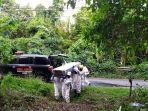 pemakaman-jenazah-pasien-positif-covid-19-versi-rapid-test-di-ambon.jpg